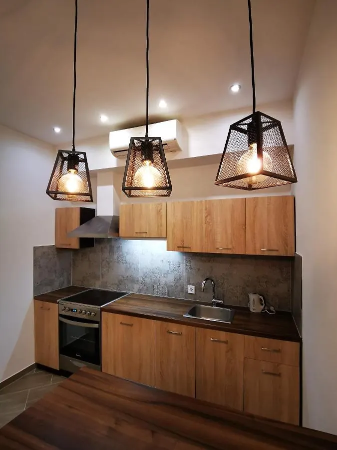 Apartment Dante فاجانا
