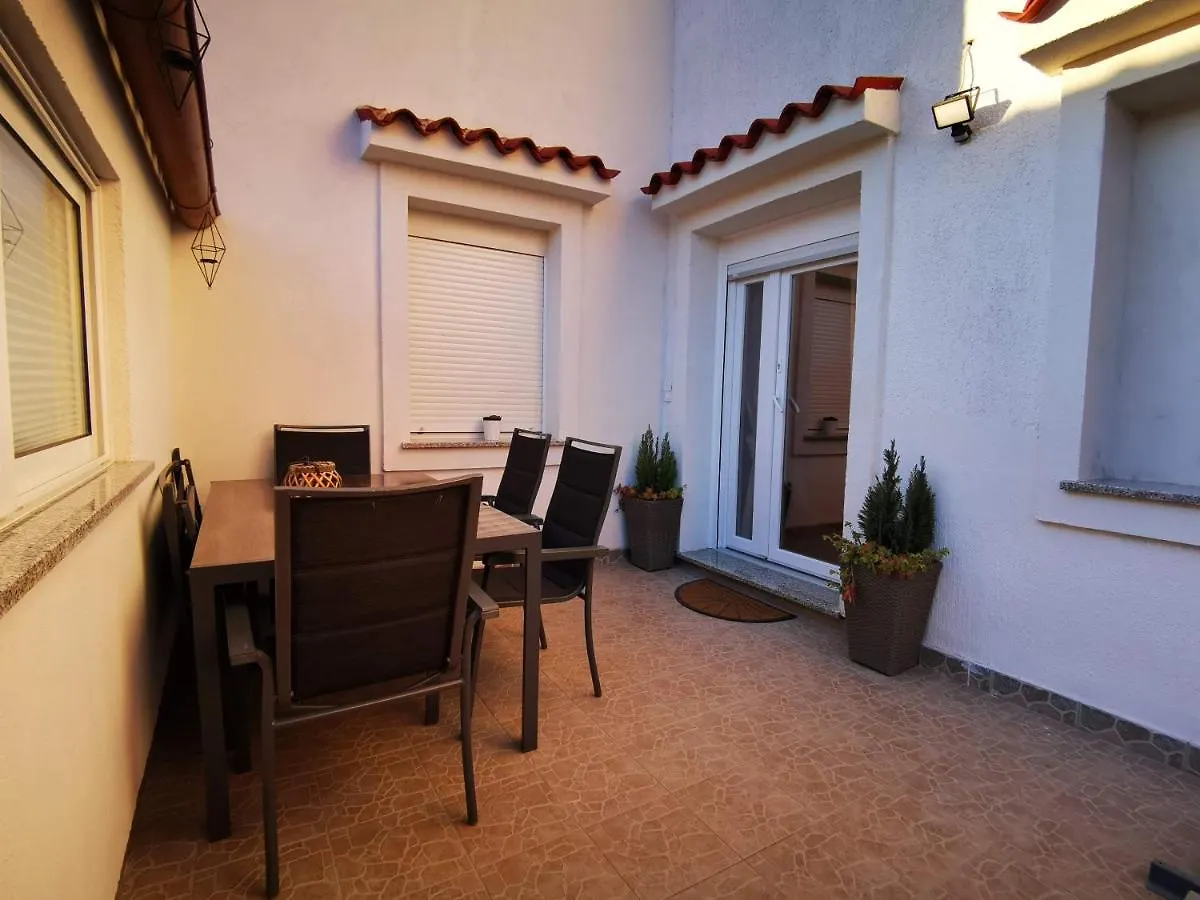 Apartment Dante Fažana