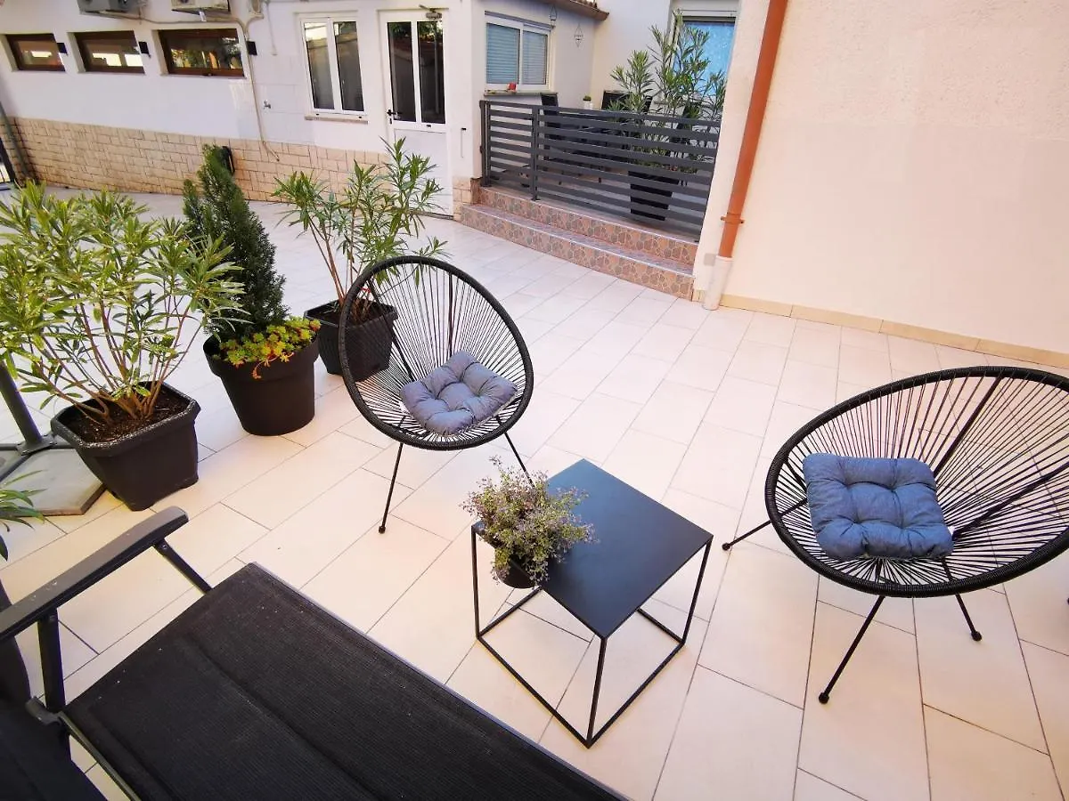 Apartment Dante فاجانا